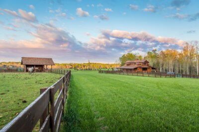 Pasture_Barn