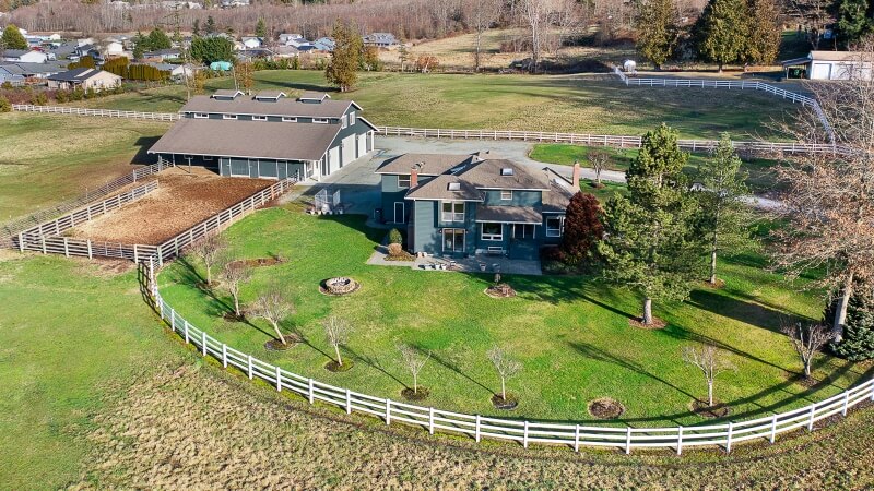 2721 E Blackburn Road Mt Vernon Allison Trimble Perfectly Appointed Hobby Farm